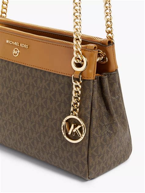 michael kors purse with pockets